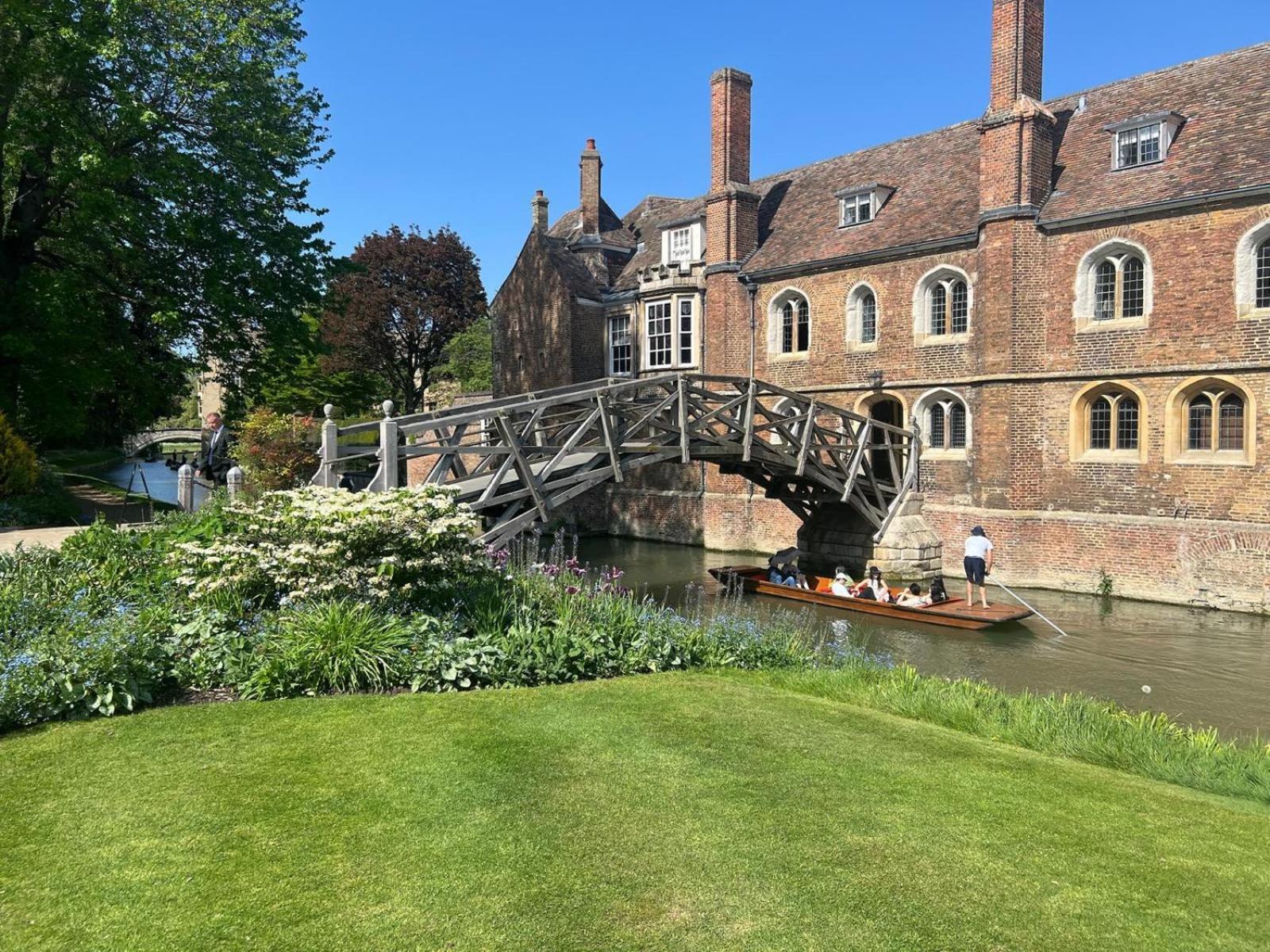 Centre, Sleeps 7, Stunning Views & Parking, Interconnected Long Work Contractor Leisure, Diamond Penthouse Apartemen Cambridge (Cambridgeshire)
