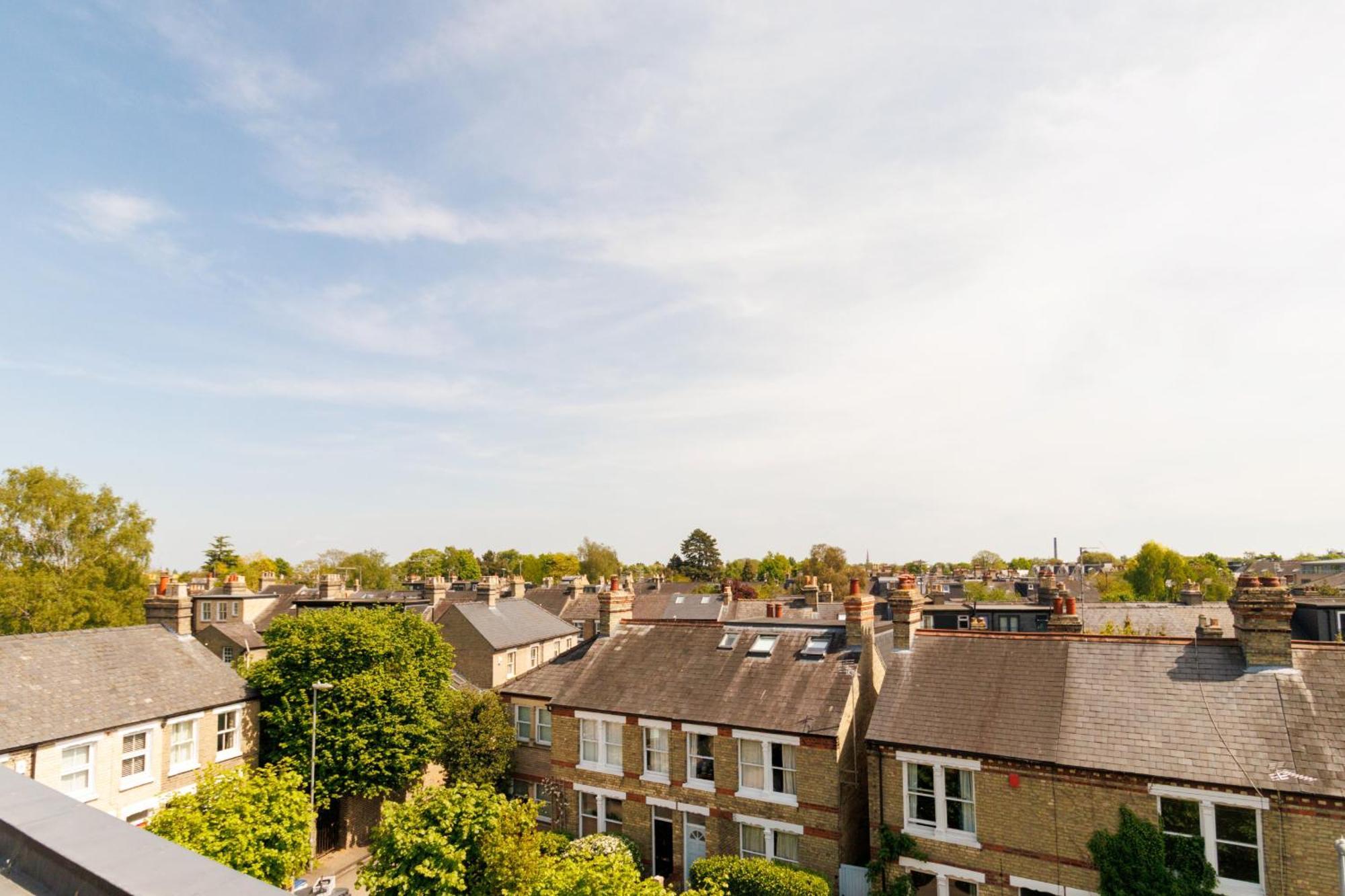 Apartemen Centre, Sleeps 7, Stunning Views & Parking, Interconnected Long Work Contractor Leisure, Diamond Penthouse Cambridge (Cambridgeshire)
