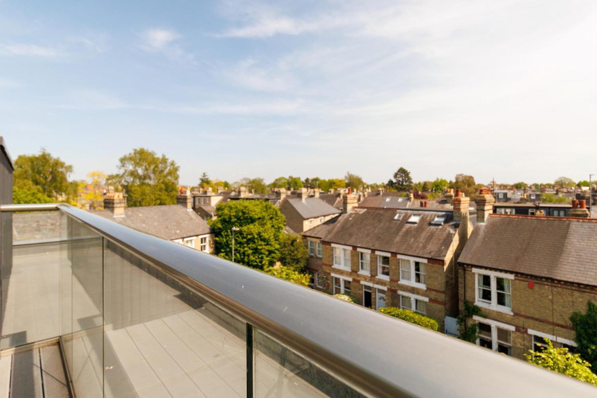 Centre, Sleeps 7, Stunning Views & Parking, Interconnected Long Work Contractor Leisure, Diamond Penthouse