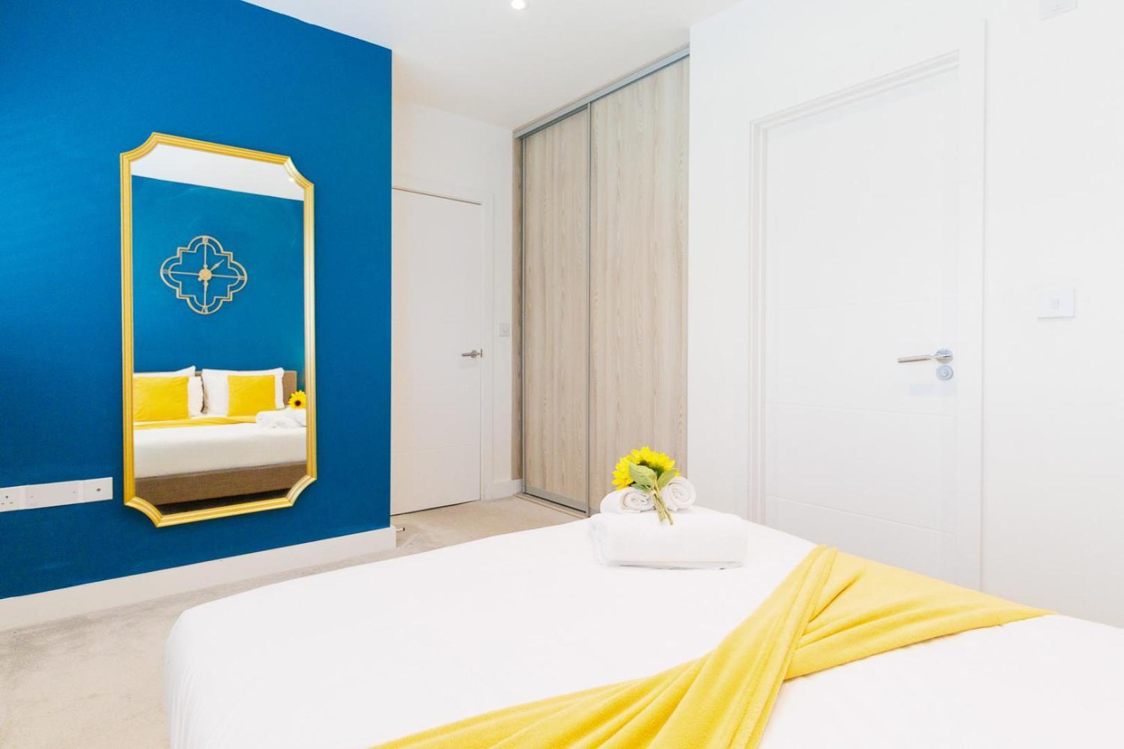 Centre, Sleeps 7, Stunning Views & Parking, Interconnected Long Work Contractor Leisure, Diamond Penthouse Apartemen
