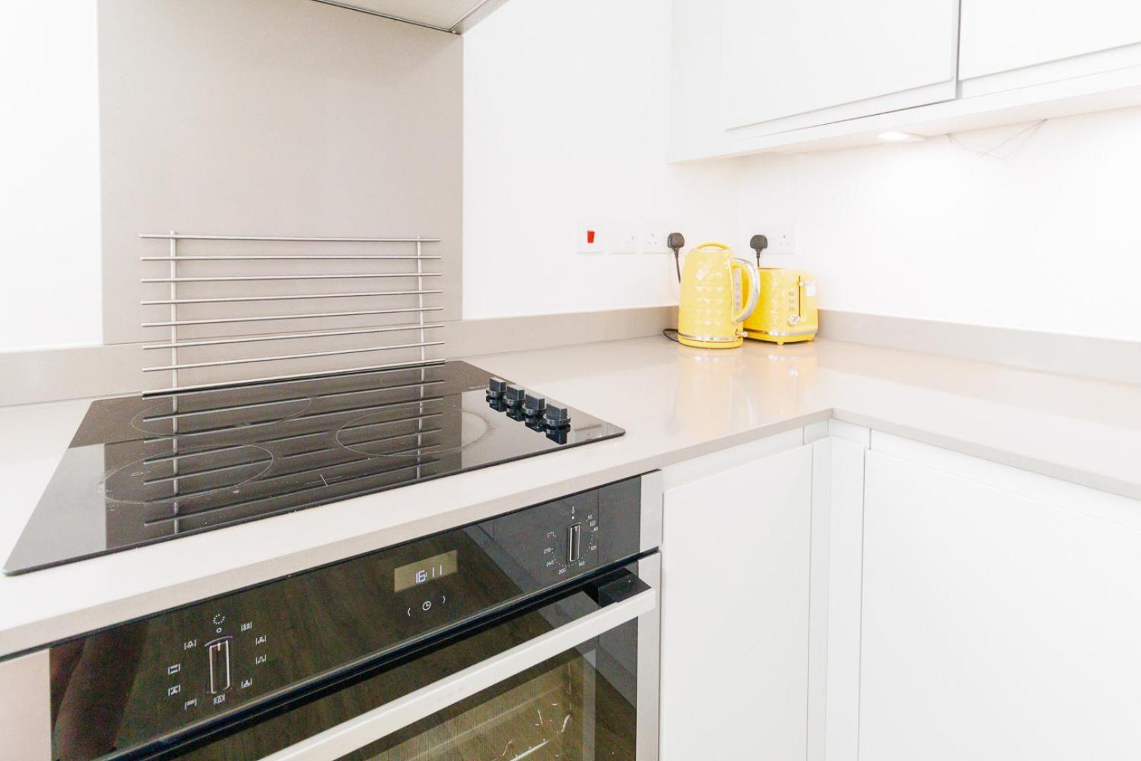 Apartemen Centre, Sleeps 7, Stunning Views & Parking, Interconnected Long Work Contractor Leisure, Diamond Penthouse Cambridge (Cambridgeshire)