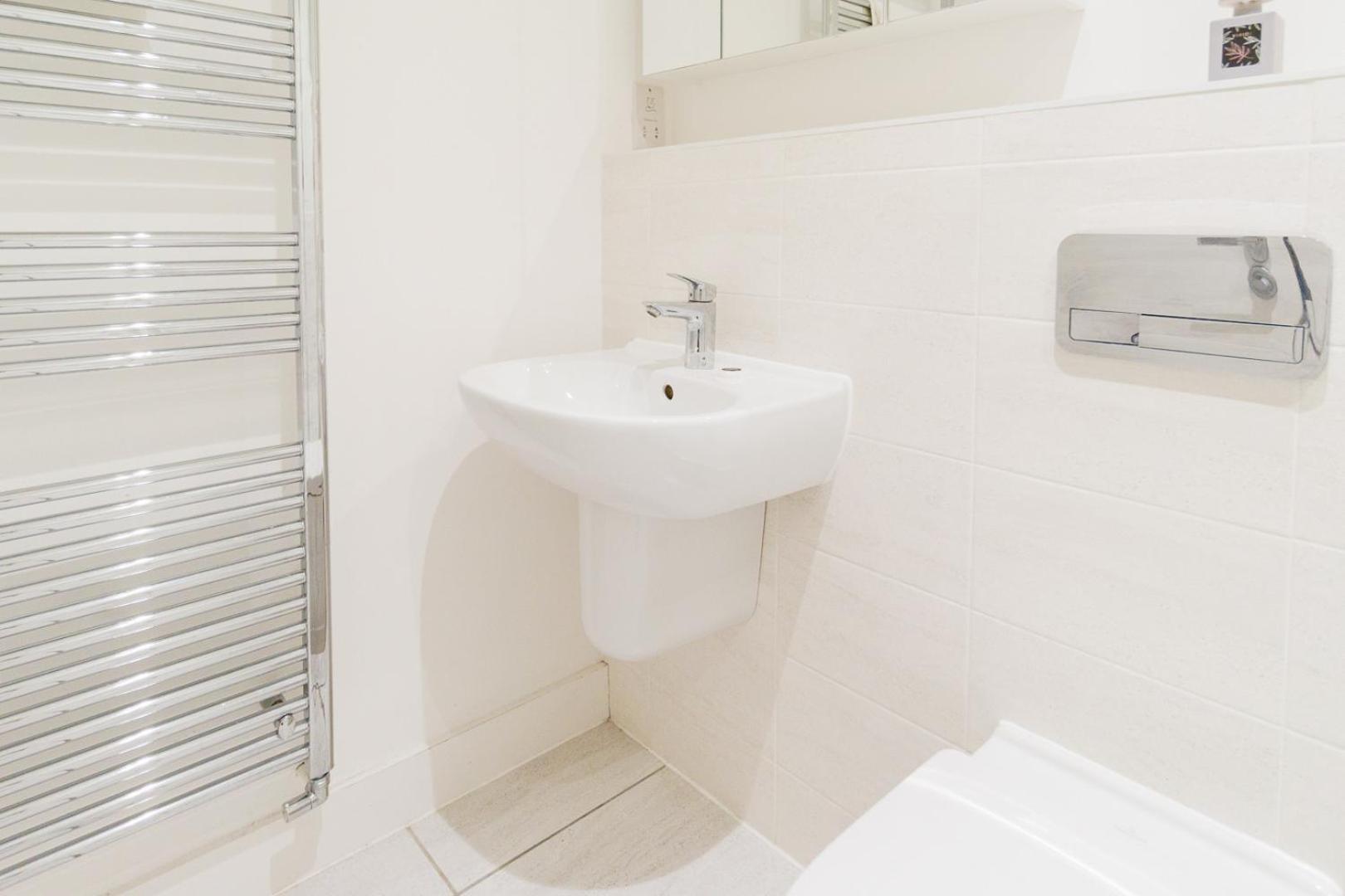 Centre, Sleeps 7, Stunning Views & Parking, Interconnected Long Work Contractor Leisure, Diamond Penthouse Apartemen